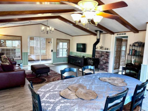 Deer Harbor Cottage & Suites